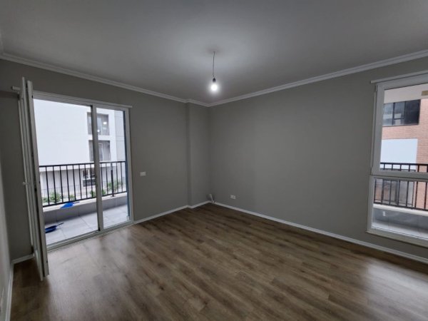 Tirane, jepet me qera apartament 2+1+Ballkon , 111 m² 500 € (rruga vore)