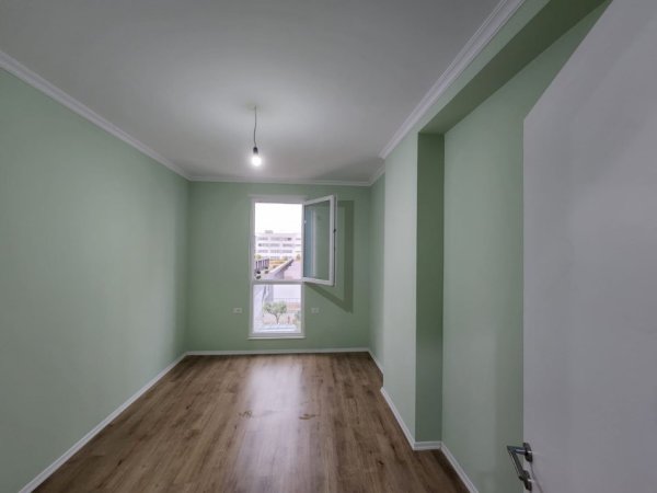 Tirane, jepet me qera apartament 2+1+Ballkon , 111 m² 500 € (rruga vore)