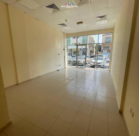 Tirane, jepet me qera dyqan Kati 0, 80 m² 600 € (porcelan)