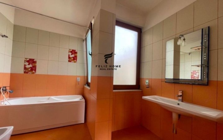 Tirane, jepet me qera 3 Katshe , 254 m² 1.200 € (KODRA E PRIFTIT)