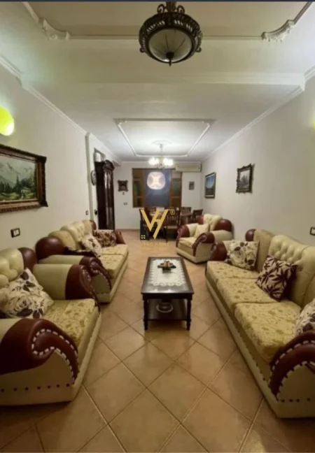 Tirane, jepet me qera apartament 2+1+Ballkon Kati 2, 80 m² 700 € (RRUGA NAIM FRASHERI)