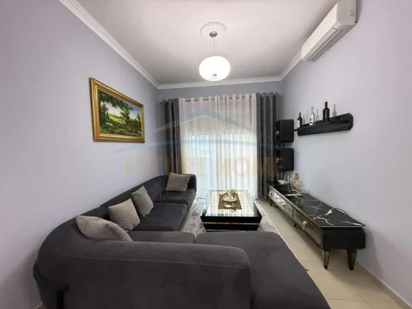 Tirane, jap me qera apartament 2+1+Ballkon Kati 1, 108 m² 600 € (Vila L , ASTIR )  UNA59336