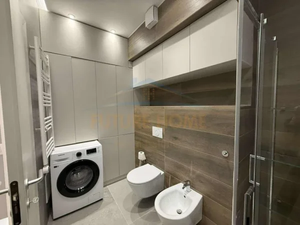Tirane, jepet me qera apartament 2+1+Ballkon+Post Parkimi  Kati 3, 110 m² 900 € (BULEVARDI RI)   UNA59342