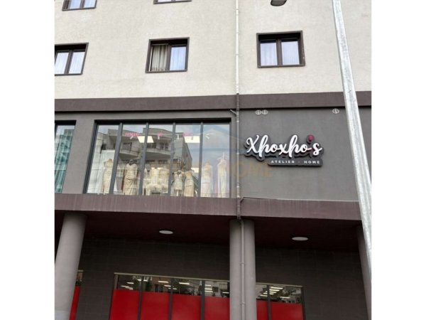 Tirane, shitet ambjent biznesi (Atelier Mode ) Kati 1, 108 m² 65.000 € (GRAND GALLERY)  UNA59343
