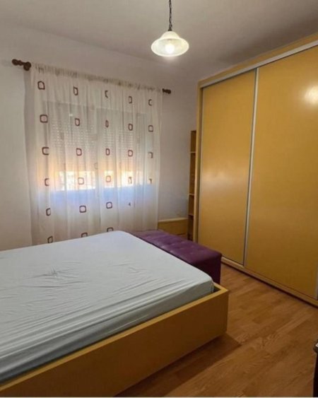 Tirane, jepet me qera apartament 2+1 Kati 4, 92 m² 600 € (jordan misja)