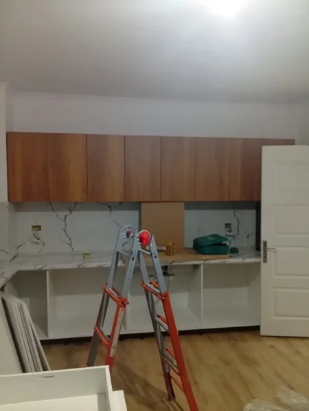 🏠 Jepet me Qera Apartament 2+1 – 5 Maji  Fringo e Re , Proces Mobilimi - 450 €