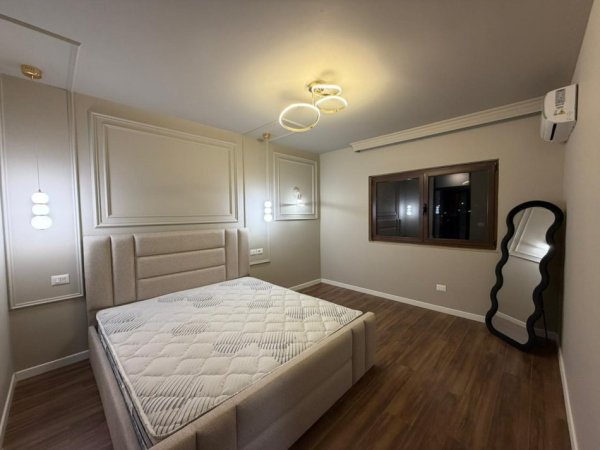 Tirane, shitet apartament luksoz 2+1+2+Ballkon Kati 10, 112 m² 285.000 € (Komuna Parisit)