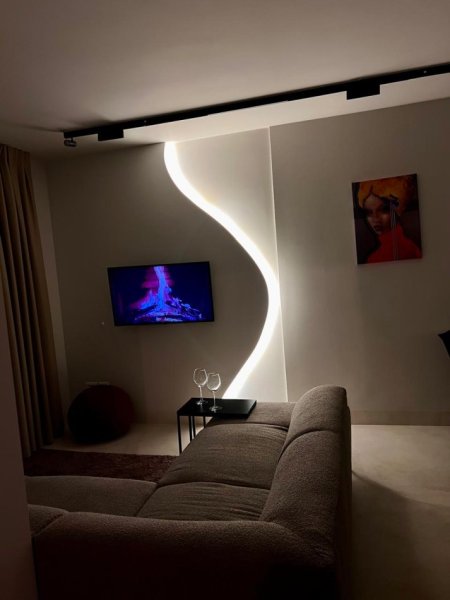 Tirane, jepet me qera apartament 2+1+Ballkon Kati 4, 75 m² 550 € (RRUGA TEODOR KEKO)