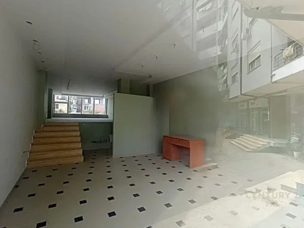 Tirane, shes ambjent biznesi Kati 0, 71 m² 138.000 € (Astir)