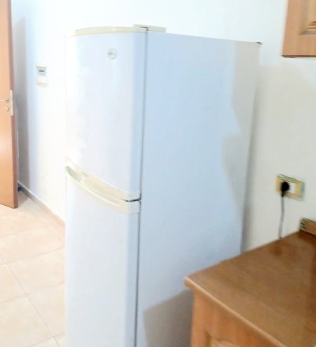 JEPET ME QERA APARTAMENT 2+1 RRUGA ELBASANIT 400 MIJE LEKE/MUAJ I DISKUTUESHEM - 0 KOMISION