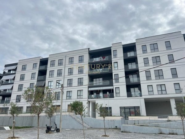 Tirane, shitet apartament 2+1+Aneks+Ballkon Kati 5, 113 m² 140.000 € (5 Maji)