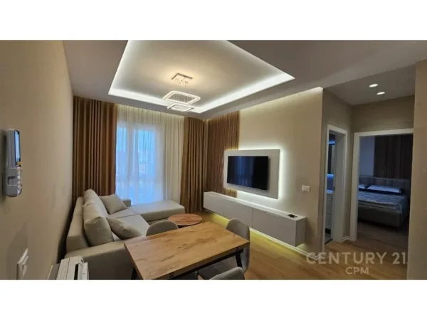 Tirane, jepet me qera apartament 1+1 Kati 4, 52 m² 600 € (Jordan Misja)