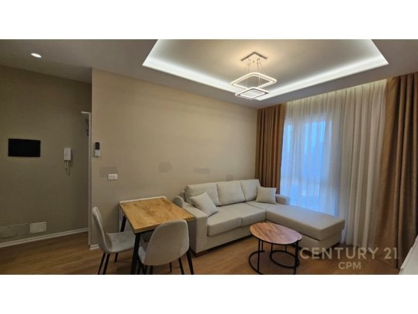Tirane, jepet me qera apartament 1+1 Kati 4, 52 m² 600 € (Jordan Misja)