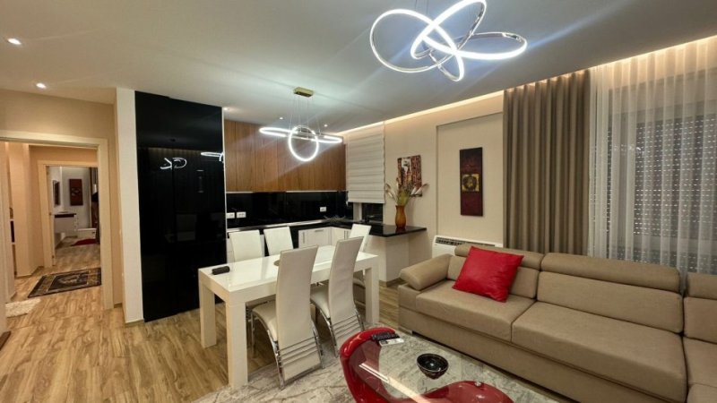 Tirane, jepet me qera apartament 2+1+Aneks+Ballkon Kati 6, 115 m² 700 € (Rruga xhanfize Keko)