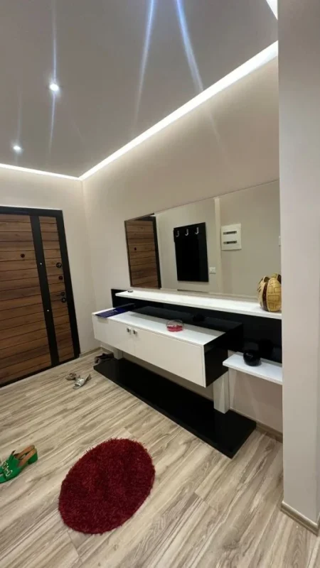 Tirane, jepet me qera apartament 2+1+Aneks+Ballkon Kati 6, 115 m² 700 € (Rruga xhanfize Keko)