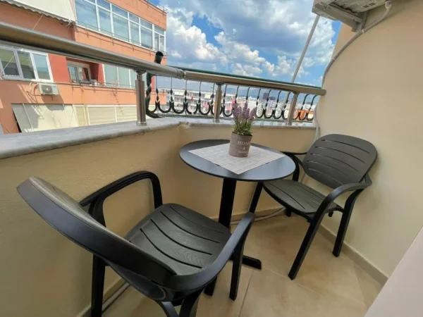 Tirane, jepet me qera apartament 1+1 Kati 1, 65 m² 650 € (kodra e DIellit)
