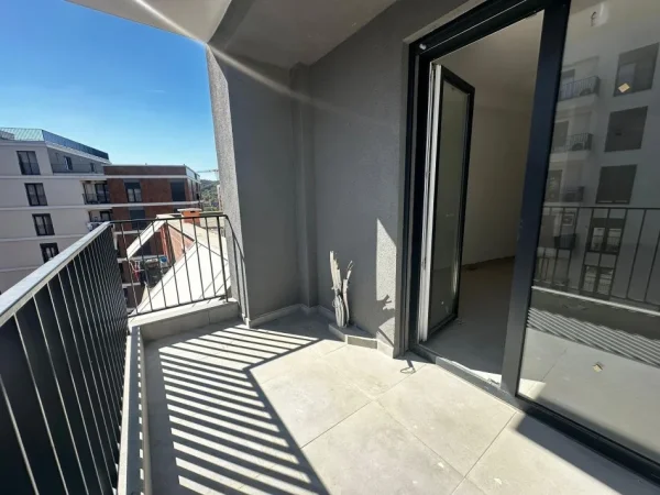Tirane, shitet apartament 2+1 Kati 7, 149.000 € 