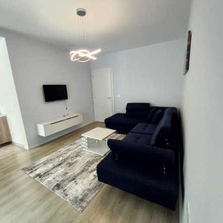 Tirane, jepet me qera apartament Kati 2, 95 m² 700 € ( Apartament me qira 2+1 tek Rezidenca Alba)