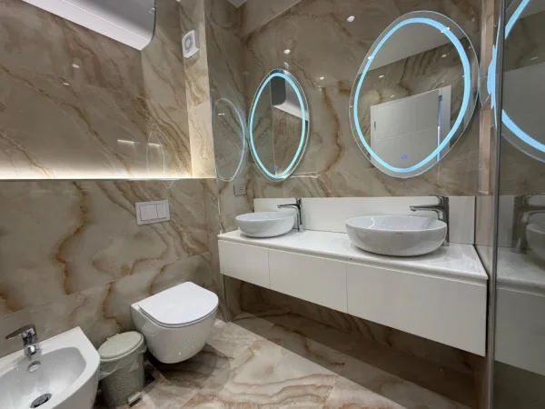 Tirane, jepet me qera apartament 2+1 , 108 m² 1350 € (Liqeni i Thate)