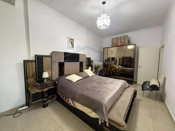 Tirane, jap me qera apartament 2+1+Ballkon Kati 1, 108 m² 600 € (UNAZA E RE)