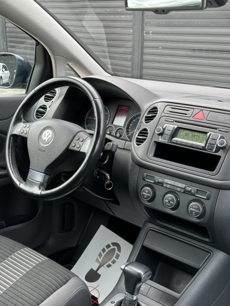 Tirane, VW GOLF PLUS 1.9 TDI Nafte, automatik -Viti 2008,5.300 €