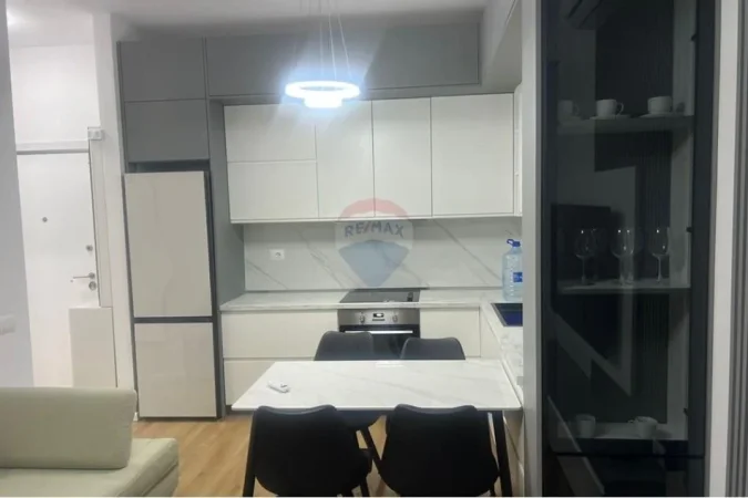 Tirane, jepet me qera apartament 1+1+Ballkon Kati 1, 65 m² 450 € (Kompleksi Kaimi)
