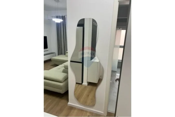 Tirane, jepet me qera apartament 1+1+Ballkon Kati 1, 65 m² 450 € (Kompleksi Kaimi)