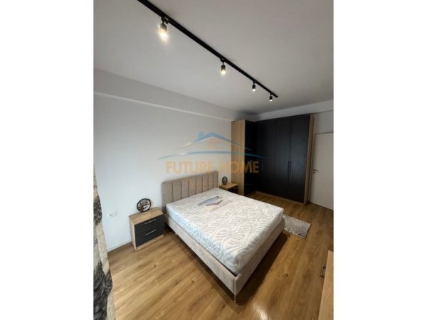 Tirane, jepet me qera apartament 1+1 Kati 7, 60 m² 550 € (ALI DEMI)