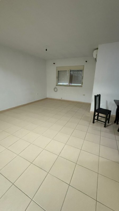 Tirane, shitet apartament 2+1 Kati 5, 94 m² 105.000 € (Casa Italia)