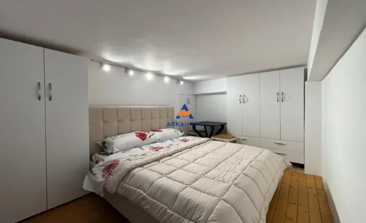 Tirane, shitet garsonier 1+1 Kati 0, 28 m² 45.000 € (UNAZA E RE)