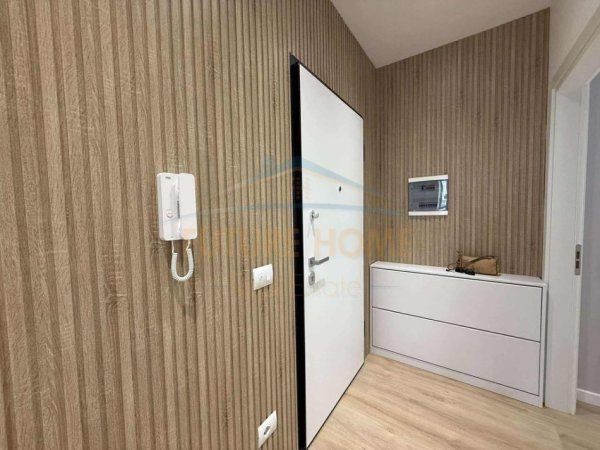 Tirane, jepet me qera apartament 2+1 Kati 3, 100 m² 900 € (Bulevardi i Ri)
