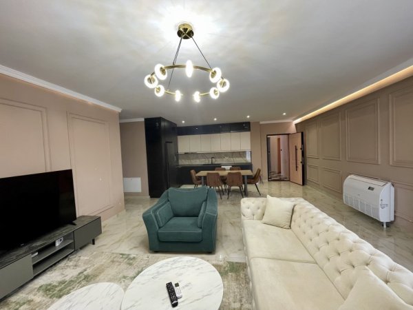 Tirane, jepet me qera apartament 3+1+Ballkon Kati 2, 160 m² 1.200 € (Rruga Panorama e Liqenit)