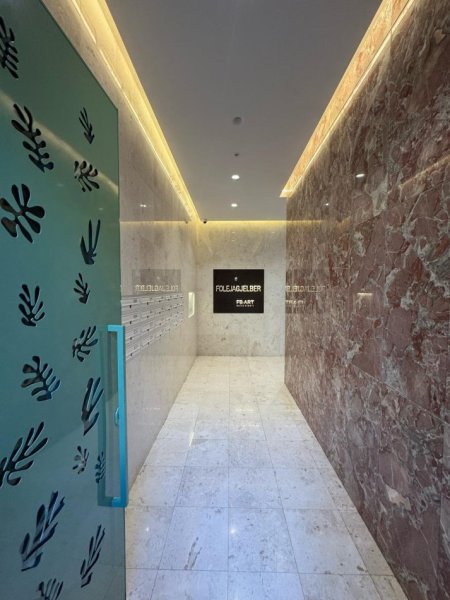 Tirane, shitet apartament 2+1 Kati 4, 280.000 € 