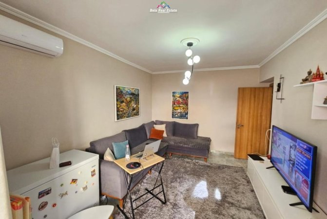 Tirane, jepet me qera apartament 1+1+Aneks Kati 2, 60 m² 500 € (prane Iranianit)