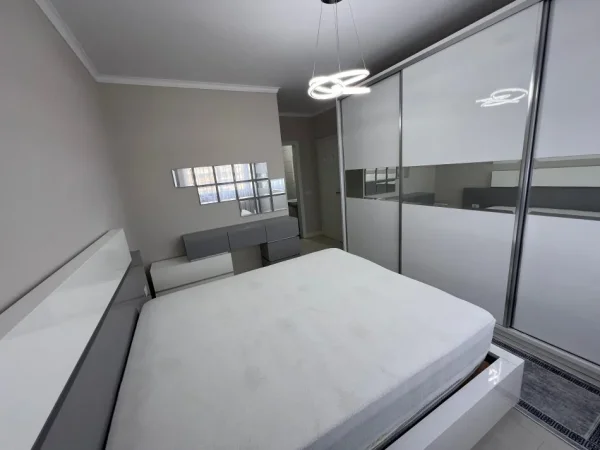 Tirane, shitet apartament 2+1 Kati 7, 97 m² 155.000 € (Rruga Loni Ligori)