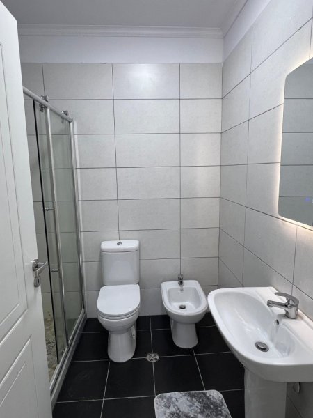 Tirane, shitet apartament 2+1 Kati 7, 97 m² 155.000 € (Rruga Loni Ligori)