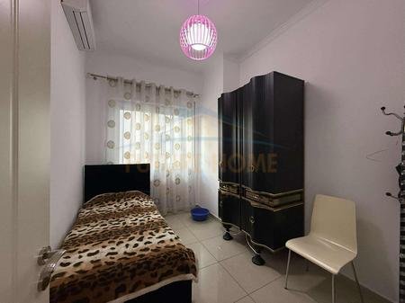 Tirane, jepet me qera apartament 2+1 Kati 1, 108 m² 600 € 