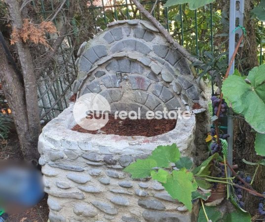 Tirane, shitet Vile 3 Katshe Kati 0, 1.000 m² 350.000 € (PEZE E VOGEL)