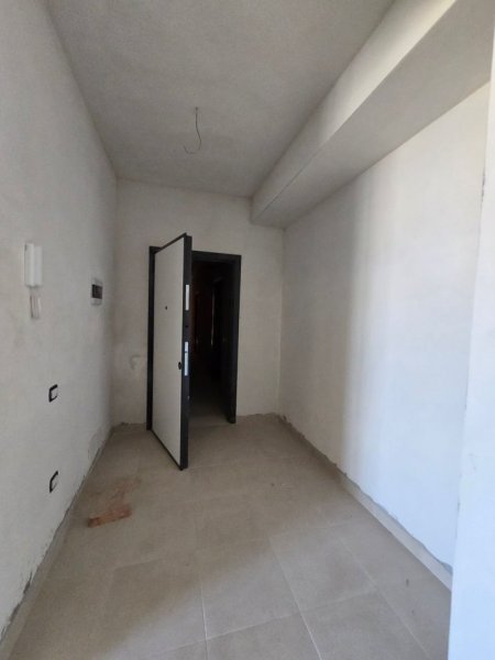 Tirane, shitet garsonier Kati 7, 51 m² 85.000 € (Rruga Bedri Karapici)