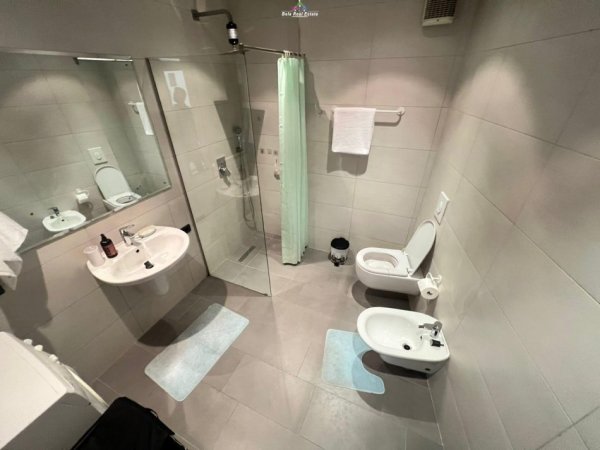 Tirane, jepet me qera apartament 1+1+Ballkon Kati 8, 65 m² 600 € (rruga elbasanit)