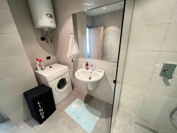 Tirane, jepet me qera apartament 1+1+Ballkon Kati 8, 65 m² 600 € (rruga elbasanit)