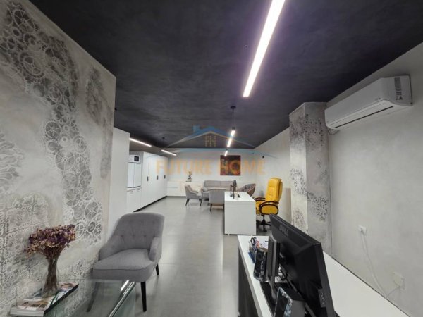 Tirane, jepet me qera ambjent biznesi Kati -1, 57 m² 1.000 € (Ish Ekspozita)