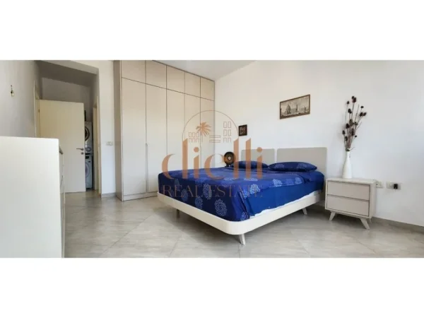 Tirane, jepet me qera apartament 2+1 Kati 4, 100 m² 650 € 