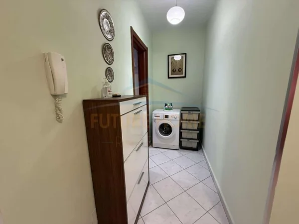 Tirane, shitet apartament 1+1+Ballkon Kati 5, 84 m² 127.000 € (Misto Mame, Tiranë)