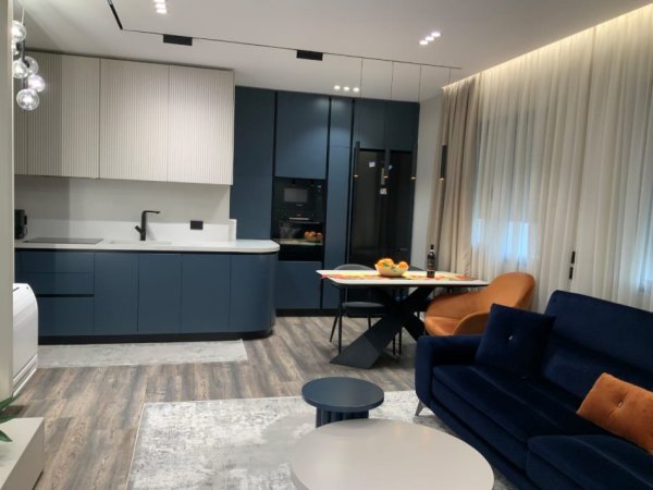 Tirane, shitet apartament 2+1 Kati 5, 300.000 € 