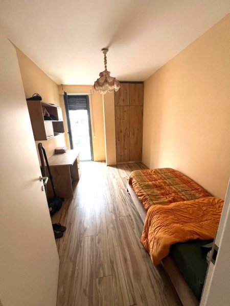 Tirane, jap me qera apartament 2+1 Kati 6, 100 m² 750 € (Kompleksi Fiori di Bosko)