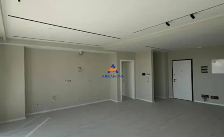 Tirane, jepet me qera ambjent biznesi Kati 2, 160 m² 2.000 € (ASTIR)