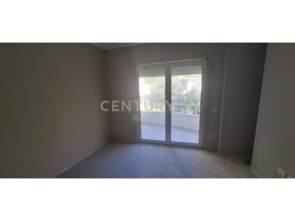 Tirane, shitet apartament 2+1 Kati 2, 97 m² 105.000 € (Linze)