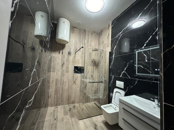 Durres, shitet apartament 2+1 Kati 1, 115 m² 120.000 € (Plazh , Durres)