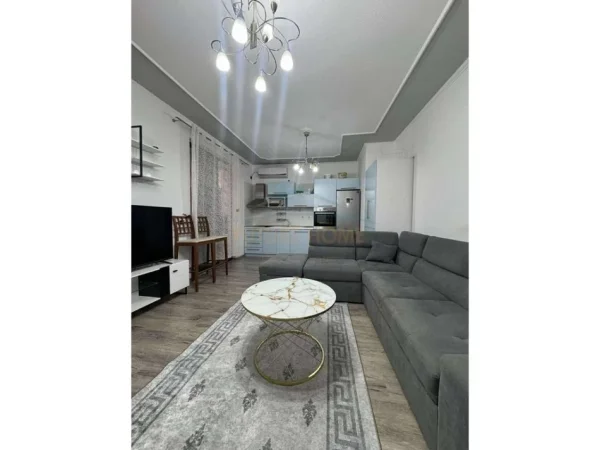 Tirane, jepet me qera apartament 2+1+Ballkon Kati 6, 75 m² 550 € (Bulevardi i Ri)